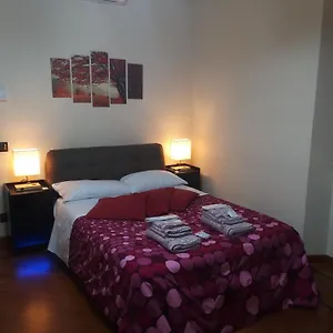 Smiths & Herreros Apartment